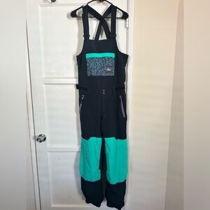 Quiksilver Fly High Bib Pants (Unisex) Like New!!